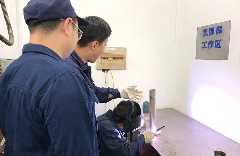 【師帶徒活動】“師帶徒促成長 凝聚企業正能量”系列報道之哈藥六廠“師帶徒”活動